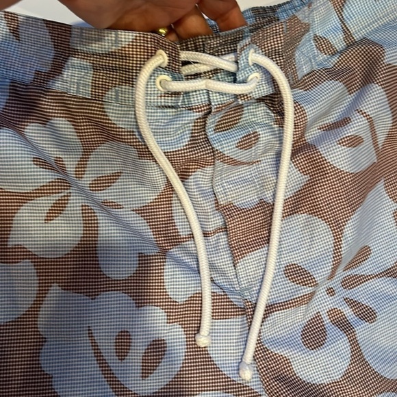 Tailorbyrd Swim Trunks Size XL - Picture 3 of 10